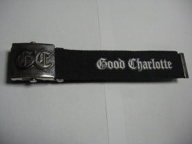 Good Charlotte,  hrubý čierny bavlnený opasok s vyšívaným logom kapely. Kovová posuvná pracka s vyrazeným logom. Univerzálna nastaviteľná veľkosť